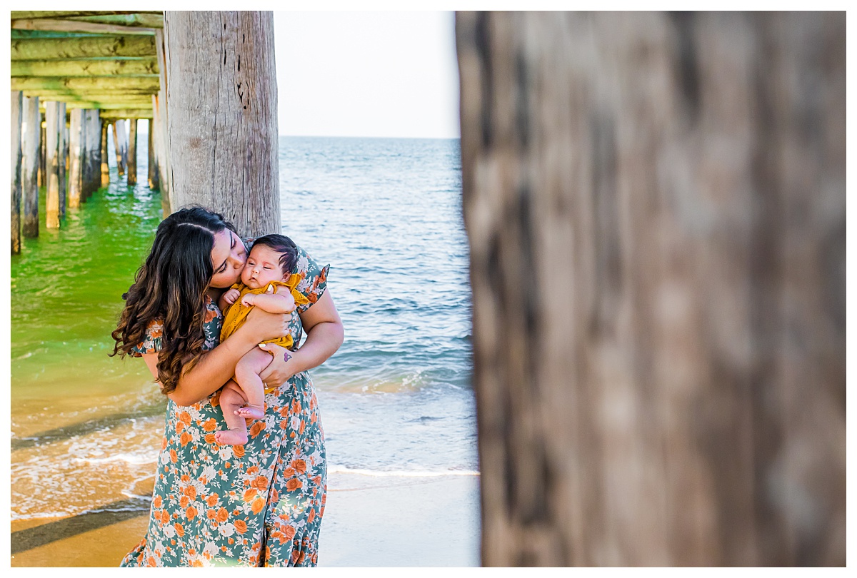 Breastfeeding, nursing, baby, newborn, virginia, photographer, family portraits, beach,